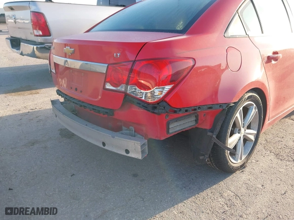 2015 Chevrolet Cruze LT with VIN 1G1PE5SB8F7267925, listed as a IAAI auction lot 41977019 with 111,539 mi miles. Bid and sale history available at carsss.com. Image 13.