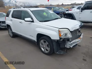 2012 GMC Terrain SLT-2 with VIN 2GKALWEK4C6131599, listed as a IAAI auction lot 41305518 with 152,976 mi miles. Bid and sale history available at carsss.com. Image 1.