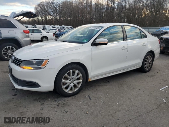 2013 Volkswagen Jetta Sedan SE with VIN 3VWDP7AJ3DM353670, listed as a Copart auction lot 81946434 with 175,983 mi miles and Salvage Title. Bid and sale history available at carsss.com. Image 1.