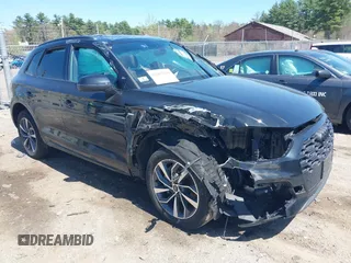 2024 Audi Q5 S line Premium z VIN WA1GAAFY7R2118282, wystawiony jako IAAI lot #42062269 z przebiegiem 17 652 mil mil oraz . Historia ofert i sprzedaży dostępna na DreamBid. Obrazek 1.