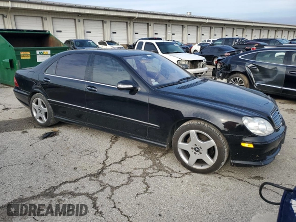 2004 Mercedes-Benz S 500 z VIN WDBNG75J84A409566, wystawiony jako Copart lot #85411474 z przebiegiem 153 208 mil mil oraz Czysty tytuł • Clean title. Historia ofert i sprzedaży dostępna na DreamBid. Obrazek 4.