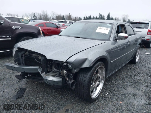 2006 Chrysler 300 C with VIN 2C3KA63H06H286676, listed as a IAAI auction lot 41231230 with 134,565 mi miles. Bid and sale history available at carsss.com. Image 2.