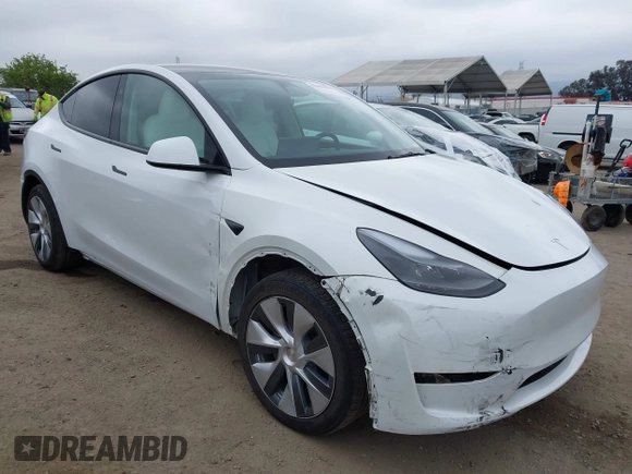2024 Tesla Model Y with VIN 7SAYGDED4RF055859, listed as a IAAI auction lot 42201099 with 17,373 mi miles and . Bid and sale history available at DreamBid. Image 1.
