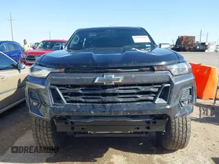 2024 Chevrolet Colorado 4WD LT с VIN 1GCPTCEK0R1307029, выставлен на аукционе IAAI как лот 41970441 с пробегом 4 968 миль миль и . История ставок и продаж доступна на DreamBid. Изображение 12.