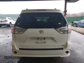 2015 Toyota Sienna SE with VIN 5TDXK3DC1FS528070, listed as a IAAI auction lot 41780191 with 117,488 mi miles. Bid and sale history available at carsss.com. Image 17.