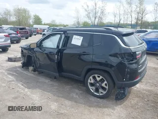 2018 Jeep Compass Limited with VIN 3C4NJDCB7JT332674, listed as a IAAI auction lot 42145567 with 111,852 mi miles and . Bid and sale history available at carsss.com. Image 3.