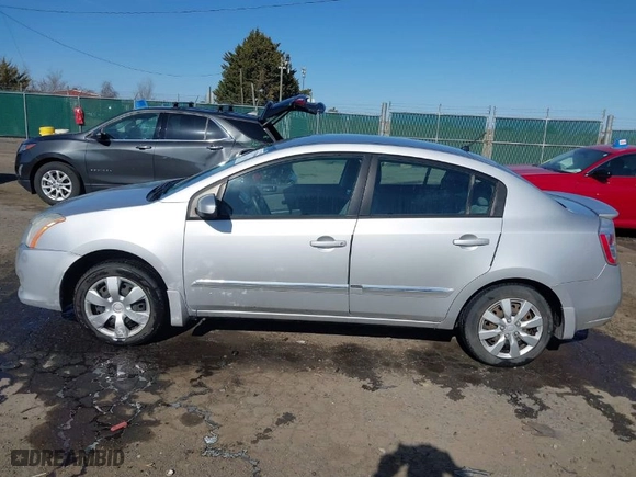 2011 Nissan Sentra 2.0 SR with VIN 3N1AB6AP1BL729307, listed as a IAAI auction lot 41770959 with 179,515 mi miles. Bid and sale history available at carsss.com. Image 14.