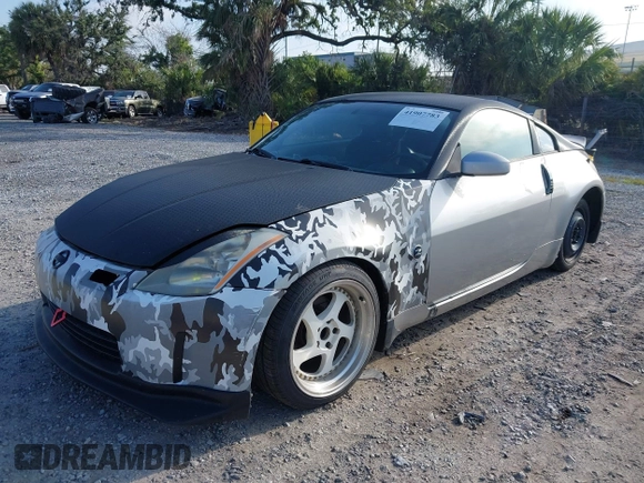 2004 Nissan 350Z Touring with VIN JN1AZ34D44T150578, listed as a IAAI auction lot 41907783 with 198,312 mi miles. Bid and sale history available at carsss.com. Image 2.