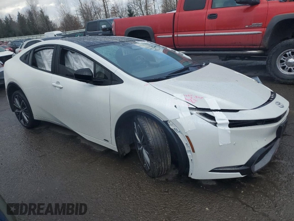 2024 Toyota Prius LE with VIN JTDADABU0R3016757, listed as a Copart auction lot 47505415 with 88 mi miles and Salvage Title. Bid and sale history available at carsss.com. Image 4.
