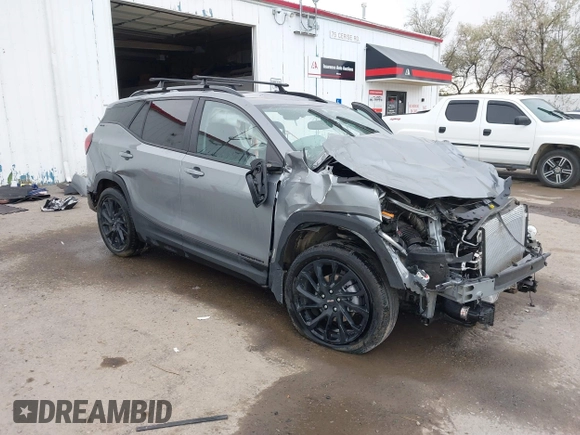 2023 GMC Terrain SLE z VIN 3GKALTEG8PL208986, wystawiony jako IAAI lot #40679682 z przebiegiem 11 023 mil mil oraz . Historia ofert i sprzedaży dostępna na DreamBid. Obrazek 1.