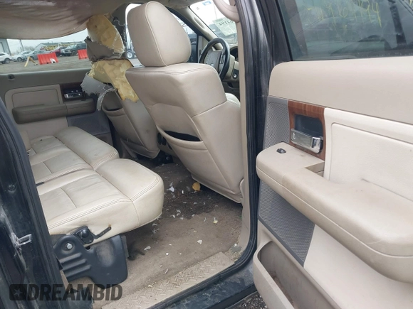 2004 Ford F-150 XLT with VIN 1FTPW14514KB78745, listed as a IAAI auction lot 41964194 with 318,642 mi miles. Bid and sale history available at carsss.com. Image 8.