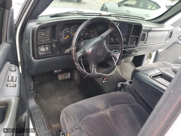 2001 Chevrolet Silverado 1500 LS with VIN 2GCEC19T911305728, listed as a Copart auction lot 47831665 with 360,461 mi miles and Salvage Title. Bid and sale history available at carsss.com. Image 8.