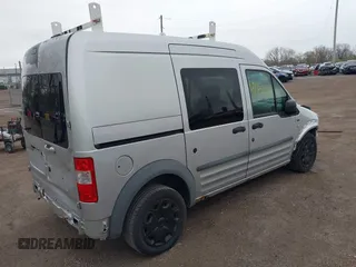 2010 Ford Transit Connect XLT z VIN NM0KS9BN0AT020410, wystawiony jako IAAI lot #41962010 z przebiegiem 253 627 mil mil oraz . Historia ofert i sprzedaży dostępna na DreamBid. Obrazek 4.