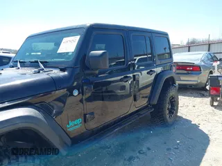 2020 Jeep Wrangler Unlimited Sport S z VIN 1C4HJXDN9LW323205, wystawiony jako IAAI lot #41879292 z przebiegiem 108 499 mil mil oraz . Historia ofert i sprzedaży dostępna na DreamBid. Obrazek 6.