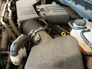 2024 Chevrolet Silverado 1500 LT z VIN 3GCPDKEK1RG264278, wystawiony jako IAAI lot #42852171 z przebiegiem 22 280 mil mil oraz . Historia ofert i sprzedaży dostępna na DreamBid. Obrazek 19.