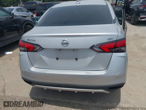 2021 Nissan Versa SV z VIN 3N1CN8EV4ML815301, wystawiony jako IAAI lot #42256265 z przebiegiem 83 632 mil mil oraz . Historia ofert i sprzedaży dostępna na DreamBid. Obrazek 17.