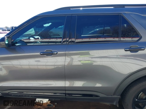 2023 Ford Explorer ST-Line with VIN 1FMSK7KH4PGC34783, listed as a IAAI auction lot 41135105 with 17,922 mi miles. Bid and sale history available at carsss.com. Image 15.