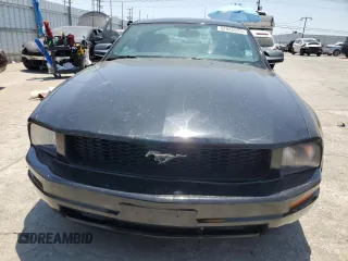 2008 Ford Mustang Deluxe with VIN 1ZVHT80N785126159, listed as a Copart auction lot 62945975 with 201,417 mi miles and Clean title. Bid and sale history available at DreamBid. Image 5.