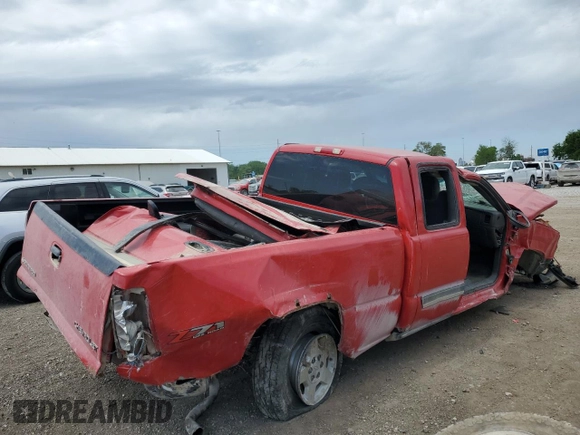 2005 Chevrolet Silverado 1500 Z71 z VIN 1GCEK19Z65Z298192, wystawiony jako Copart lot #57166255 z przebiegiem 168 352 mil mil oraz Szkoda całkowita • Salvage title. Historia ofert i sprzedaży dostępna na DreamBid. Obrazek 3.