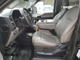 2022 Ford F-350 XL with VIN 1FT8W3DT3NEC57882, listed as a Copart auction lot 47957795 with 369,200 mi miles and Clean Title. Bid and sale history available at DreamBid. Image 7.