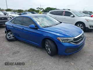 2022 Volkswagen Jetta SE with VIN 3VW7M7BU9NM014623, listed as a IAAI auction lot 42012005 with 39,643 mi miles and . Bid and sale history available at DreamBid. Image 1.