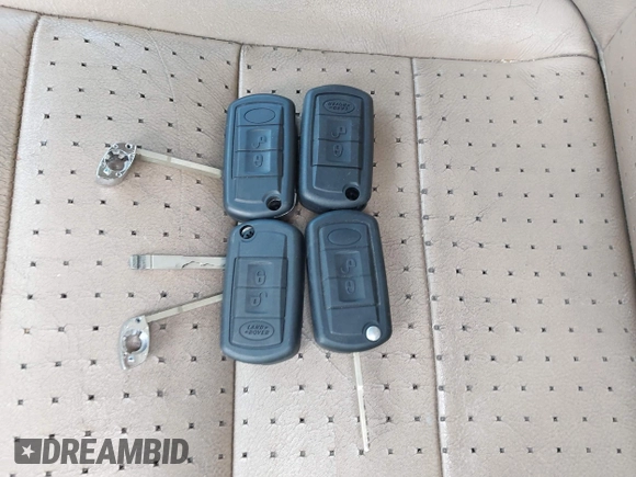 2006 Land Rover LR3 SE с VIN SALAD25456A384904, выставлен на аукционе IAAI как лот 42820267 с пробегом 169 808 миль миль и . История ставок и продаж доступна на DreamBid. Изображение 11.