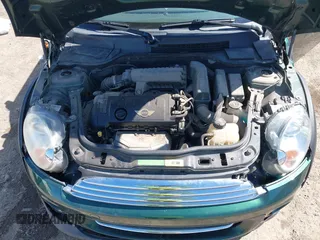 2011 MINI Hardtop with VIN WMWSU3C5XBT096157, listed as a IAAI auction lot 41840176 with 135,050 mi miles and . Bid and sale history available at DreamBid. Image 10.