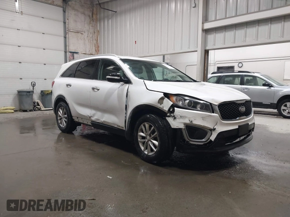 2016 Kia Sorento LX with VIN 5XYPGDA51GG047781, listed as a IAAI auction lot 42137935 with 103,386 mi miles. Bid and sale history available at carsss.com. Image 1.