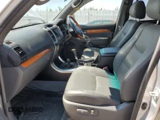 2002 Toyota Land Cruiser z VIN VZJ1210003634, wystawiony jako Copart lot #87504035 z przebiegiem 122 767 mil mil oraz Szkoda całkowita • Salvage title. Historia ofert i sprzedaży dostępna na DreamBid. Obrazek 7.