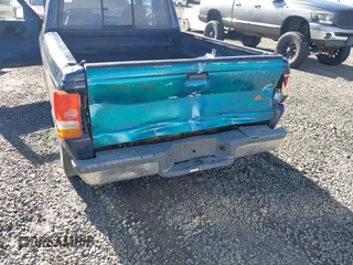 1993 Ford Ranger STX z VIN 1FTCR14X2PPB07360, wystawiony jako IAAI lot #41862094 z przebiegiem 18 937 mil mil oraz . Historia ofert i sprzedaży dostępna na DreamBid. Obrazek 6.