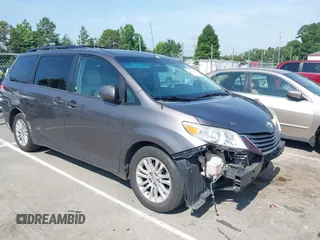 2013 Toyota Sienna XLE AAS с VIN 5TDYK3DC4DS335199, выставлен на аукционе IAAI как лот 42464627 с пробегом 163 269 миль миль и . История ставок и продаж доступна на DreamBid. Изображение 1.