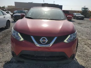 2017 Nissan Rogue SV with VIN JN1BJ1CP7HW007026, listed as a Copart auction lot 60282215 with 53,792 mi miles and Salvage title. Bid and sale history available at DreamBid. Image 5.