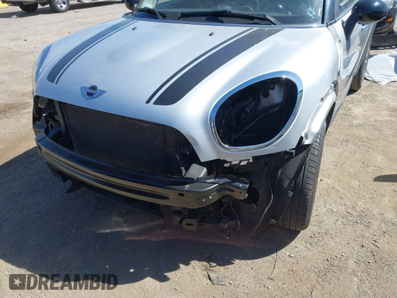 2012 MINI Countryman S with VIN WMWZC5C59CWL60076, listed as a IAAI auction lot 42078926 with 60,280 mi miles and . Bid and sale history available at DreamBid. Image 6.