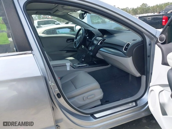 2018 Acura RDX w/Advance Pkg with VIN 5J8TB3H79JL005869, listed as a IAAI auction lot 41785336 with 118,802 mi miles. Bid and sale history available at carsss.com. Image 5.