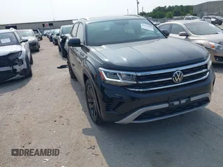 2023 Volkswagen Atlas SE z VIN 1V2JE2CA6PC201320, wystawiony jako IAAI lot #42274856 z przebiegiem 14 926 mil mil oraz . Historia ofert i sprzedaży dostępna na DreamBid. Obrazek 1.