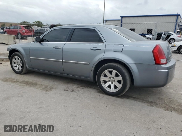 2007 Chrysler 300 Signature with VIN 2C3KA53GX7H629769, listed as a Copart auction lot 78549244 with 156,180 mi miles and Salvage Title. Bid and sale history available at carsss.com. Image 2.