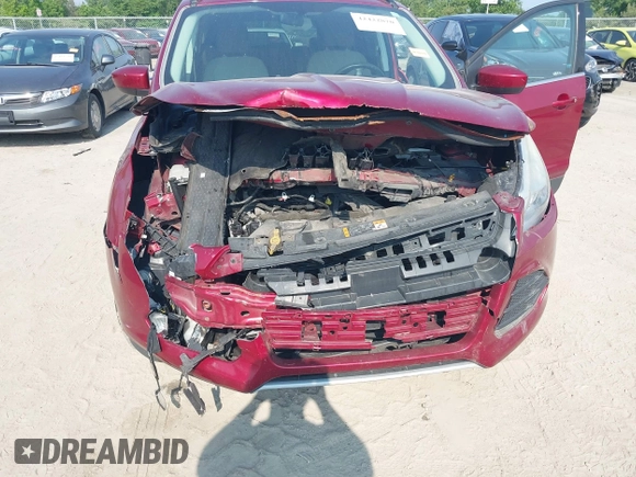 2013 Ford Escape SE z VIN 1FMCU0GX6DUD33172, wystawiony jako IAAI lot #42422870 z przebiegiem 155 696 mil mil oraz . Historia ofert i sprzedaży dostępna na DreamBid. Obrazek 6.