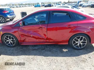 2016 Ford Focus SE с VIN 1FADP3F29GL282337, выставлен на аукционе IAAI как лот 41714690 с пробегом 126 322 миль миль и . История ставок и продаж доступна на DreamBid. Изображение 6.