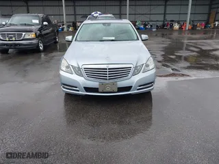 2013 Mercedes-Benz E-Class E 350 Luxury with VIN WDDHF8JB9DA663167, listed as a IAAI auction lot 41985122 with 131,025 mi miles. Bid and sale history available at carsss.com. Image 12.