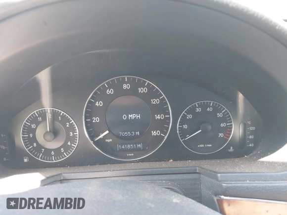 2006 Mercedes-Benz E-Class 3.5L with VIN WDBUF56J66A874920, listed as a IAAI auction lot 40727681 with 141,851 mi miles. Bid and sale history available at carsss.com. Image 7.