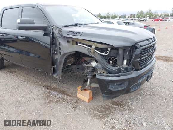 2019 Ram 1500 Big Horn z VIN 1C6RREFT4KN769609, wystawiony jako IAAI lot #42401229 z przebiegiem 46 049 mil mil oraz . Historia ofert i sprzedaży dostępna na DreamBid. Obrazek 6.
