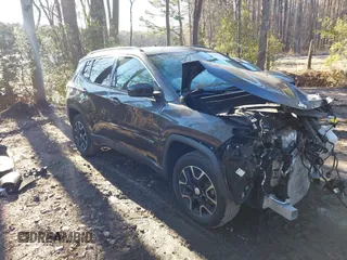 2022 Jeep Compass Latitude with VIN 3C4NJDBB8NT124794, listed as a IAAI auction lot 41817343 with 55,166 mi miles and . Bid and sale history available at DreamBid. Image 1.