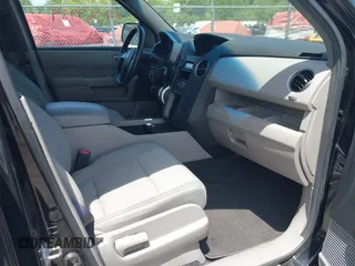 2010 Honda Pilot LX z VIN 5FNYF4H26AB020089, wystawiony jako IAAI lot #42367789 z przebiegiem 198 407 mil mil oraz . Historia ofert i sprzedaży dostępna na DreamBid. Obrazek 5.