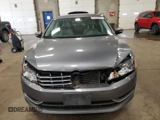 2015 Volkswagen Passat SE with VIN 1VWBV7A36FC090786, listed as a Copart auction lot 61056925 with 120,331 mi miles and Salvage title. Bid and sale history available at DreamBid. Image 5.