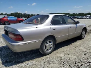 1996 Lexus ES 300 z VIN JT8BF12G6T0185858, wystawiony jako Copart lot #57978925 z przebiegiem 153 841 mil mil oraz Czysty tytuł • Clean title. Historia ofert i sprzedaży dostępna na DreamBid. Obrazek 3.