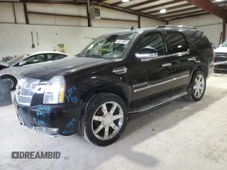 2007 Cadillac Escalade with VIN 1GYFK63877R188492, listed as a Copart auction lot 45872085 with 174,685 mi miles and Salvage Title. Bid and sale history available at carsss.com. Image 1.