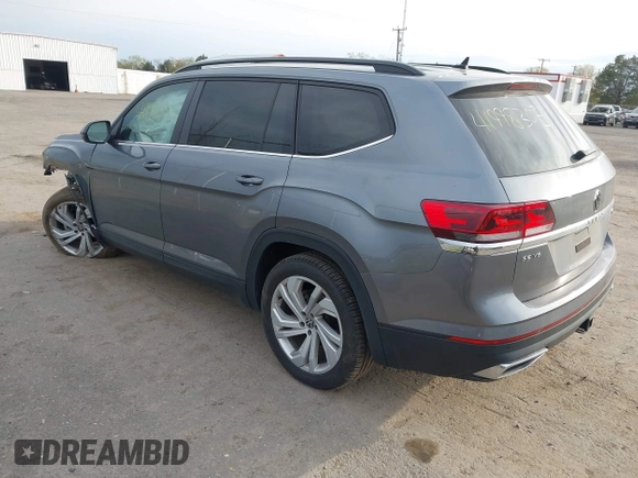 2022 Volkswagen Atlas SE with VIN 1V2HR2CAXNC556491, listed as a IAAI auction lot 41998305 with 12,310 mi miles and . Bid and sale history available at DreamBid. Image 3.