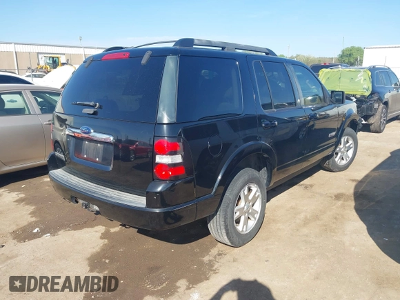 2008 Ford Explorer XLT with VIN 1FMEU63E78UB00097, listed as a IAAI auction lot 41995640 with 153,992 mi miles and . Bid and sale history available at DreamBid. Image 4.
