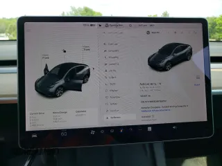 2021 Tesla Model Y Long Range z VIN 5YJYGDEE0MF263137, wystawiony jako Copart lot #57295705 z przebiegiem 63 627 mil mil oraz Szkoda całkowita • Salvage title. Historia ofert i sprzedaży dostępna na DreamBid. Obrazek 9.