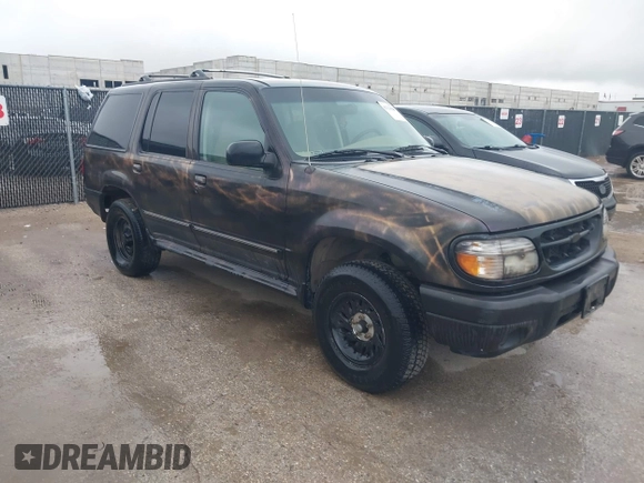 2000 Ford Explorer XLS z VIN 1FMZU62X7YZB81285, wystawiony jako IAAI lot #42720506 z przebiegiem 92 852 mil mil oraz . Historia ofert i sprzedaży dostępna na DreamBid. Obrazek 1.